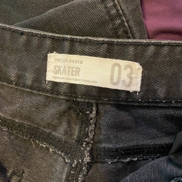 Cargo Jeans - Picture 3 of 3